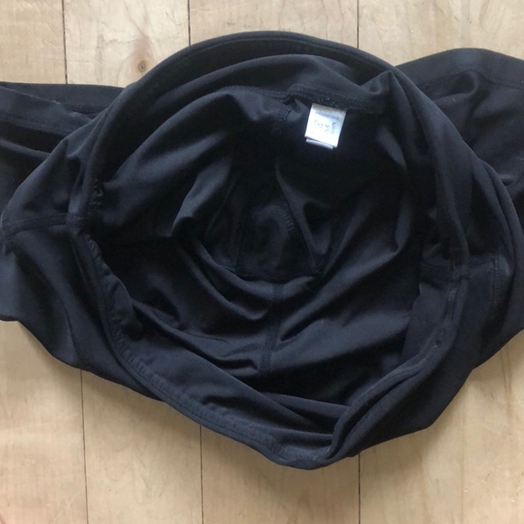 Reebok shorts - Picture 3 of 3